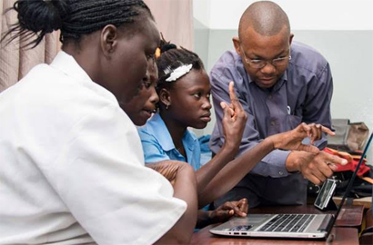 Africa Code Week gives coding workshops for hearing-impaired children in Mozambique