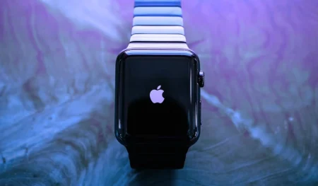 Apple Shuts Down In-house Watch Display R&D